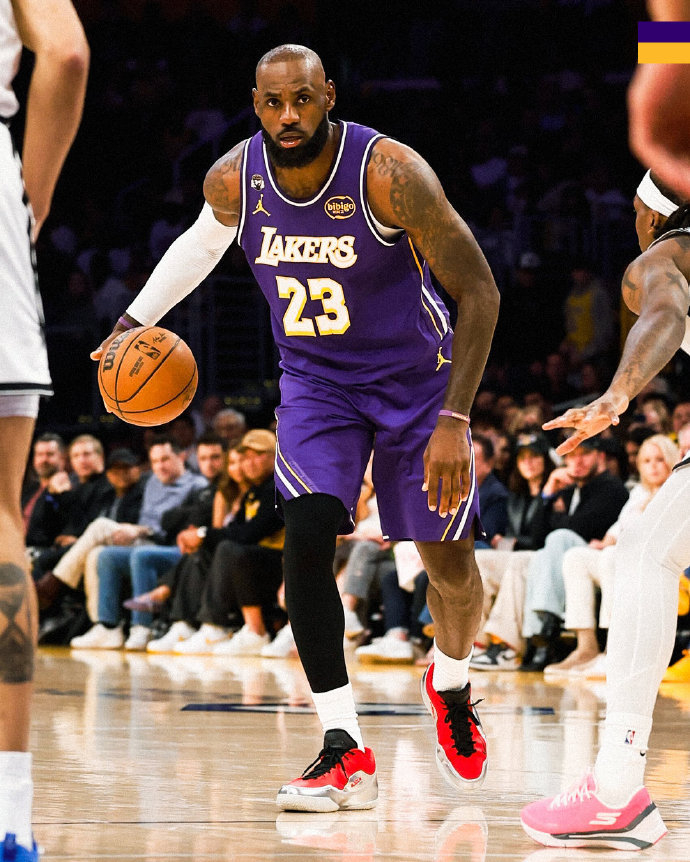 湖人双杀篮网终结10连败 东契奇41分遭禁赛