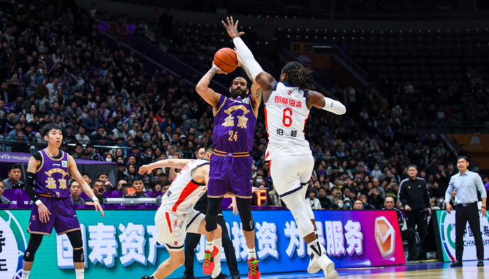 北控外援里勒绝杀广州队 勇敢投篮改写比赛结局