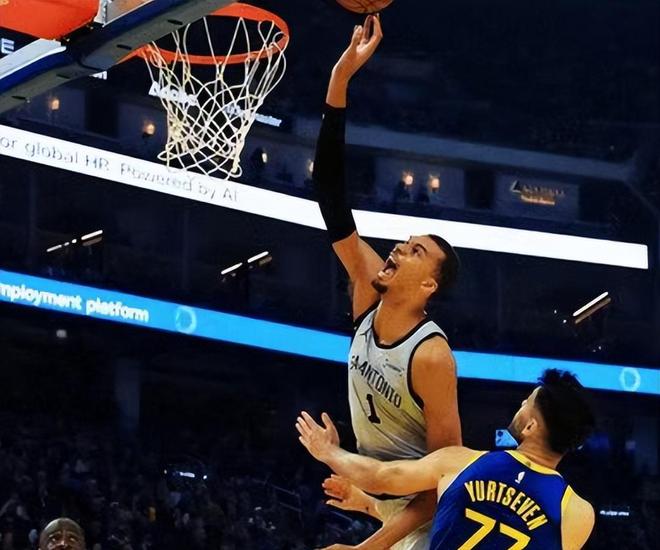 马刺10连胜领跑西部 文班亚马41+18助球队登顶