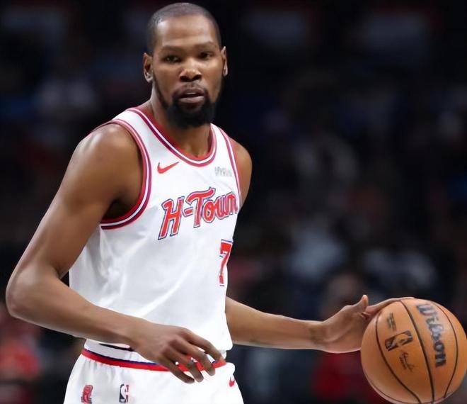 马刺10连胜领跑西部 文班亚马41+18助球队登顶