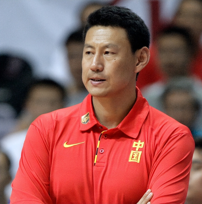 李楠解禁加盟首钢需先考取教练证书补强教练组