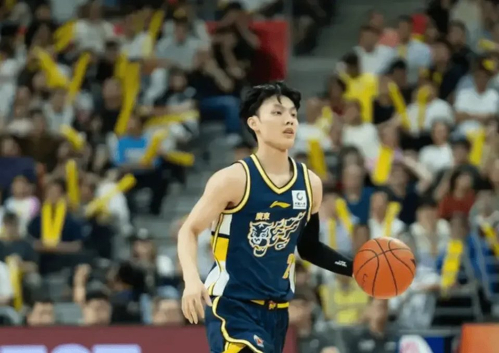 广东宏远季后赛迎战北京首钢 三大利好助力突围